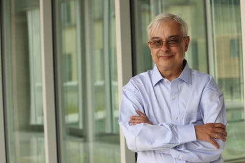 UI Researchers Win NSF Grant for Faster, Smarter Generative AI Models